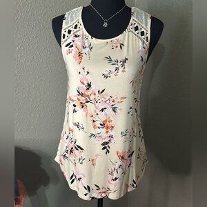 NWOT DANIEL RAINN Floral Sleeveless Top - Cream‎